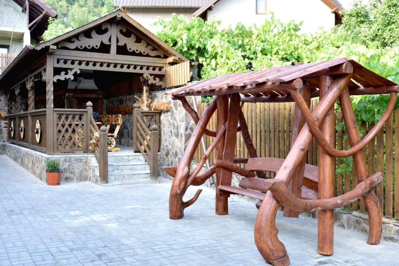 Casuta De Poveste Tirgu Neamt Εξωτερικό φωτογραφία
